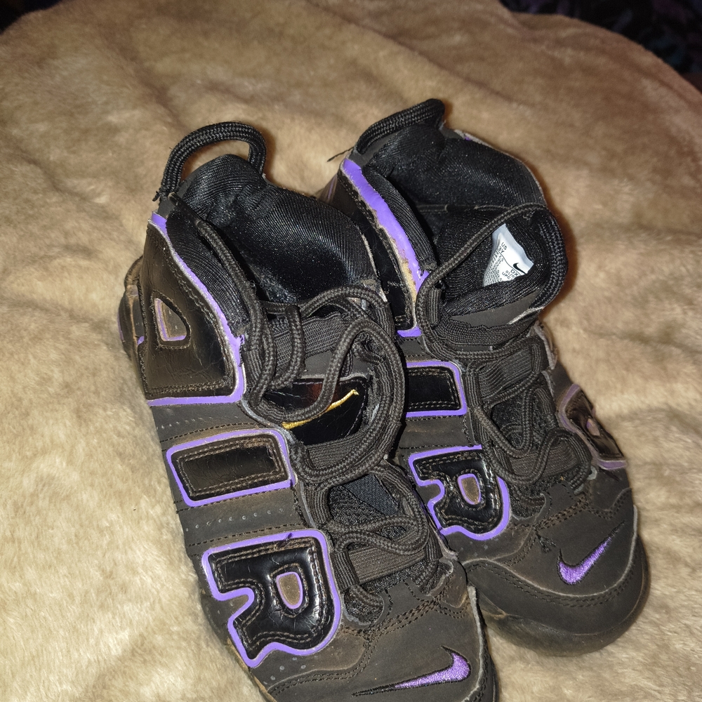 Nike Kids Black and Purple Sneakers